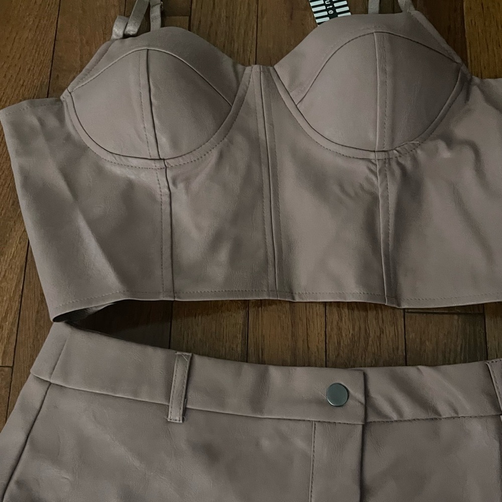 2pc set - Picture 4 of 5